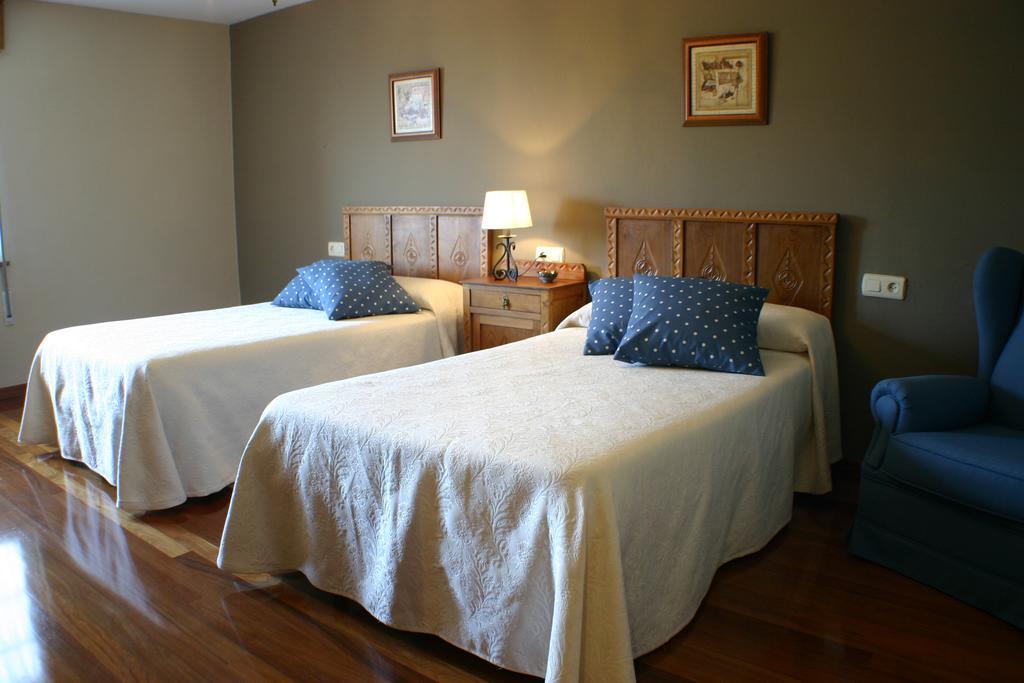 Fonte San Pedrin Guest House Cajide ภายนอก รูปภาพ